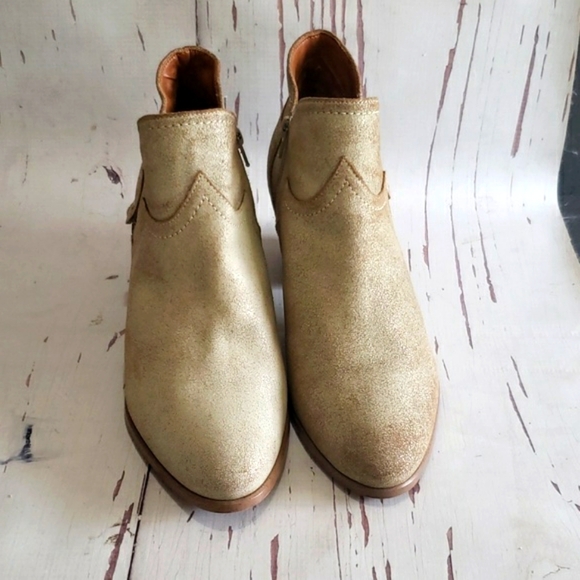 Zodiac 10 crackle beige/tan suede ankle boots - Picture 2 of 8